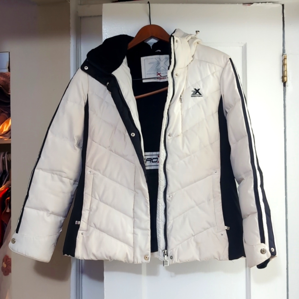 ZeroXposur white puffer jacket